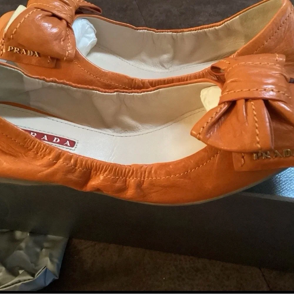 Prada Orange Leather Bow Ballet Flats - Picture 4 of 4